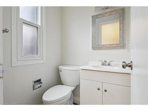 3-4195 Longmoor Drive, Burlington, ON - Indoor Photo Showing Bathroom