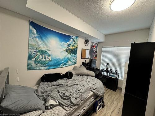 223-258B Sunview Street, Waterloo, ON - Indoor Photo Showing Bedroom