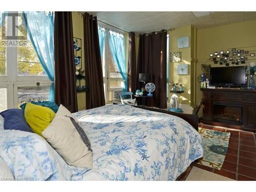 480-484 Weller Street, Peterborough, ON - Indoor Photo Showing Bedroom