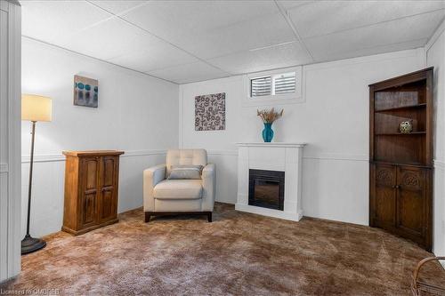 4 Parkdale Crescent, Fonthill, ON - Indoor Photo Showing Other Room