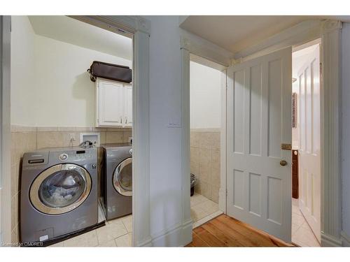 239 Main Street E, Grimsby, ON - Indoor Photo Showing Laundry Room