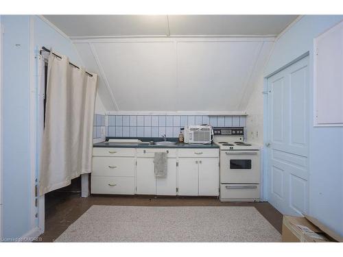 239 Main Street E, Grimsby, ON - Indoor Photo Showing Kitchen