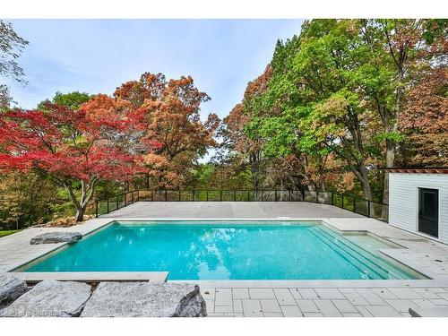 62 Melrose Drive, Niagara-On-The-Lake, ON - Outdoor With In Ground Pool With Backyard