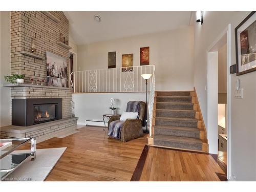 192 Niven Road, Niagara-On-The-Lake, ON - Indoor With Fireplace