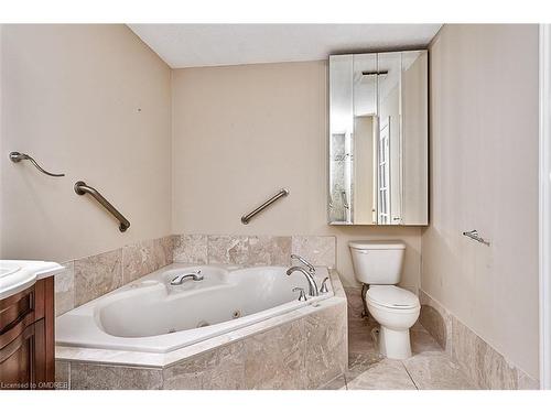 407-100 Bronte Road, Oakville, ON - Indoor Photo Showing Bathroom