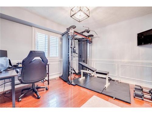 320 Annabelle Street, Hamilton, ON - Indoor Photo Showing Gym Room