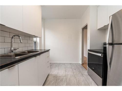 312-755 Avenue Road, Toronto, ON - Indoor Photo Showing Kitchen With Stainless Steel Kitchen With Double Sink
