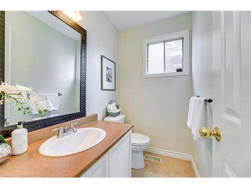 50 Merritt Crescent, Grimsby, ON - Indoor Photo Showing Bathroom