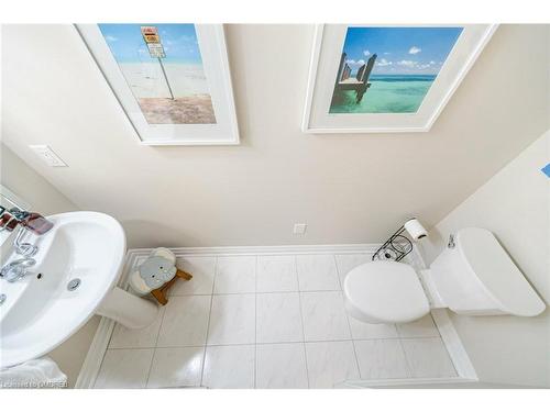 36 Compass Road, Mississauga, ON - Indoor Photo Showing Bathroom