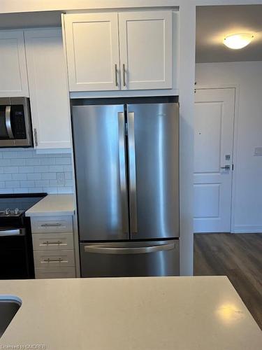 234-470 Dundas Street E, Hamilton, ON - Indoor Photo Showing Kitchen With Stainless Steel Kitchen With Upgraded Kitchen