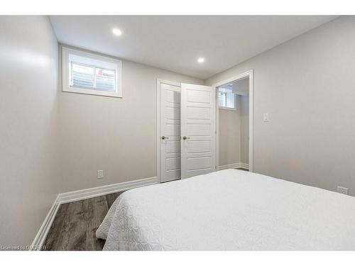 159 Beaveridge Avenue, Oakville, ON - Indoor Photo Showing Bedroom