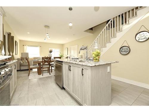 869 Burwell Street, Fort Erie, ON - Indoor Photo Showing Kitchen With Upgraded Kitchen