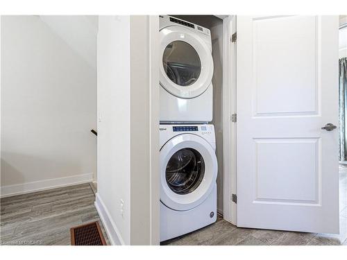Th11-115 Shoreview Place, Stoney Creek, ON - Indoor Photo Showing Laundry Room