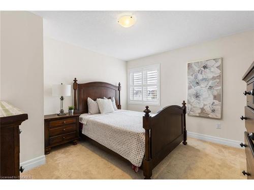 31 Forest Ridge Avenue, Waterdown, ON - Indoor Photo Showing Bedroom