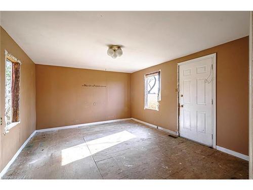 240 Butter Road W, Ancaster, ON - Indoor Photo Showing Other Room