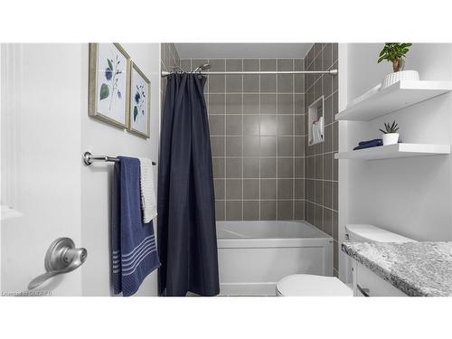 106 Monarch Woods Drive Drive, Kitchener, ON - Indoor Photo Showing Bathroom