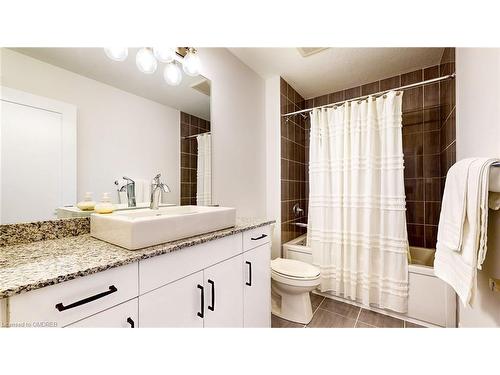 111 Clippers Lane, Thornbury, ON - Indoor Photo Showing Bathroom
