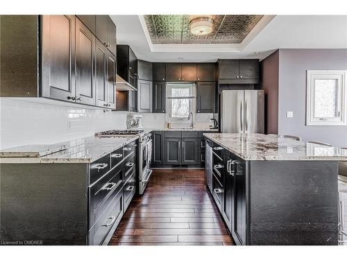 4205 John Street, Beamsville, ON - Indoor Photo Showing Kitchen With Upgraded Kitchen