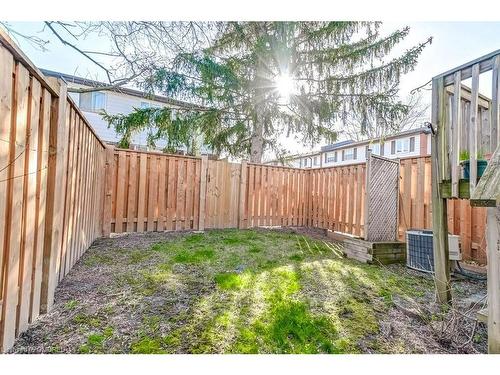 26-2445 Homelands Drive, Mississauga, ON - Outdoor