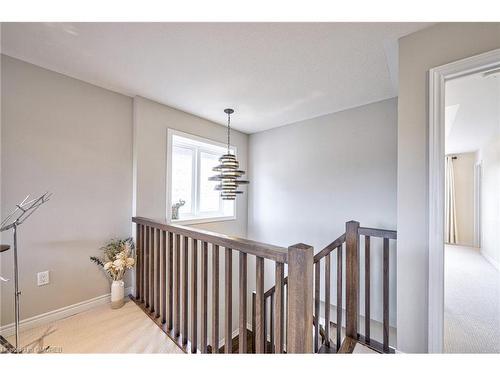 195 Greti Drive, Glanbrook, ON - Indoor Photo Showing Other Room