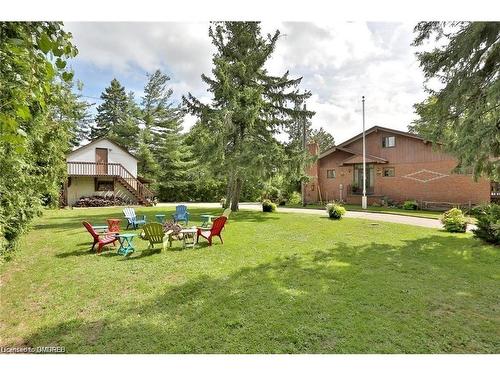 225/269 Campbell Avenue E, Campbellville, ON - Outdoor With Backyard