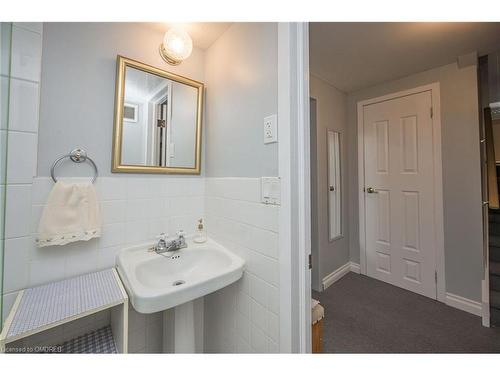 48 Townline Rd W Road W, St. Catharines, ON - Indoor Photo Showing Bathroom