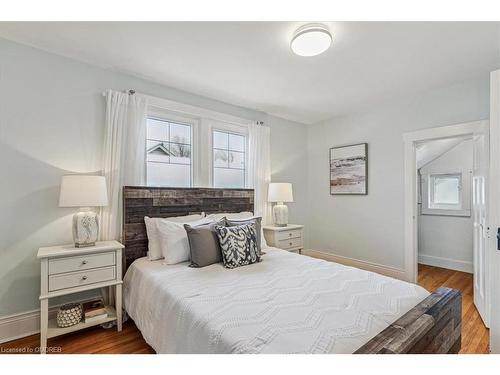 51 Hyde Park Avenue, Hamilton, ON - Indoor Photo Showing Bedroom