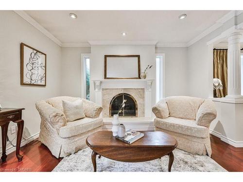 1428 Petrie Way, Mississauga, ON - Indoor Photo Showing Living Room With Fireplace