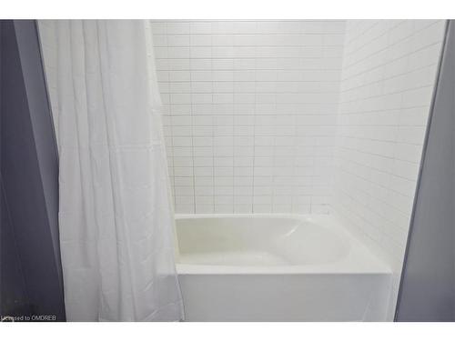 Ph505-427 Aberdeen Avenue, Hamilton, ON - Indoor Photo Showing Bathroom