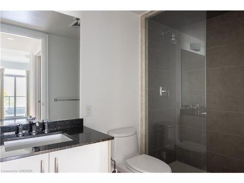 316-11 Bronte Road, Oakville, ON - Indoor Photo Showing Bathroom
