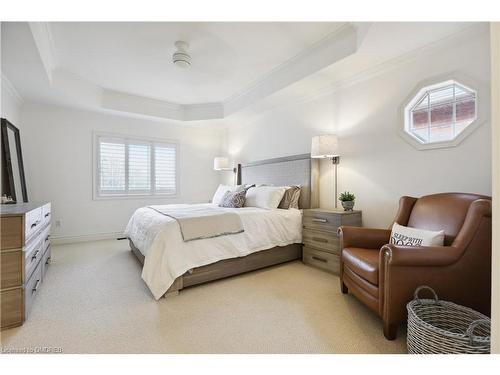 174 Tawny Crescent, Oakville, ON - Indoor Photo Showing Bedroom