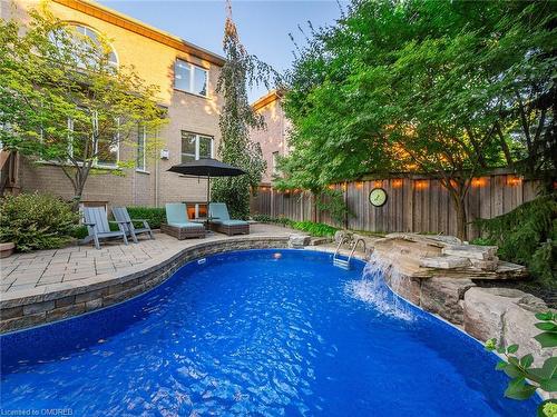 174 Tawny Crescent, Oakville, ON - Outdoor With In Ground Pool With Backyard
