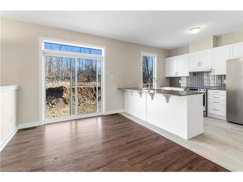 376 Appalachian Circle, Nepean, ON - Indoor Photo Showing Kitchen