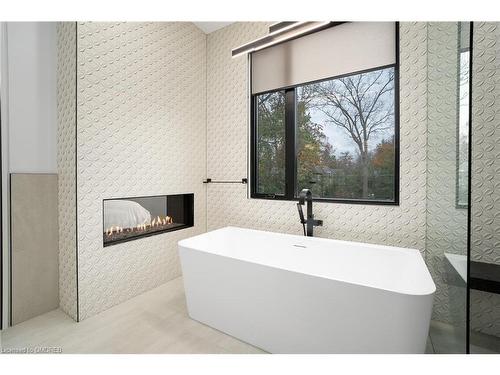 112 Elton Park Road, Oakville, ON - Indoor Photo Showing Bathroom