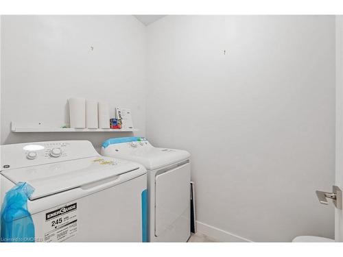17 Cascade Lane Lane, Huntsville, ON - Indoor Photo Showing Laundry Room