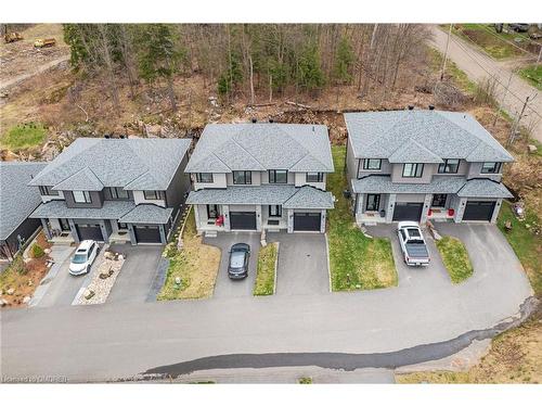 17 Cascade Lane Lane, Huntsville, ON - Outdoor With Facade