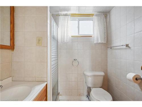 7 Capilano Drive, Hamilton, ON - Indoor Photo Showing Bathroom