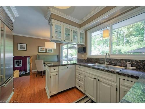 153 Wolfdale Avenue, Oakville, ON - Indoor Photo Showing Kitchen With Double Sink