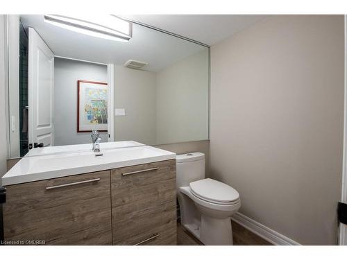 17-88 Lakeport Road, St. Catharines, ON - Indoor Photo Showing Bathroom