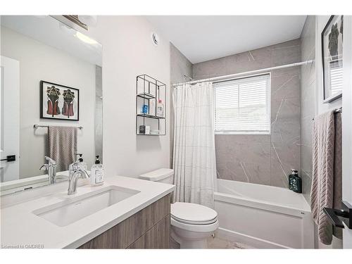 172 Courtland Street, The Blue Mountains, ON - Indoor Photo Showing Bathroom