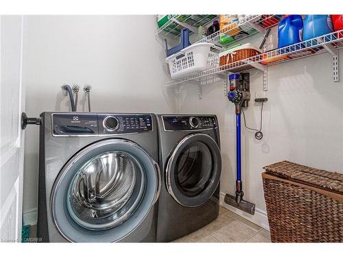 279 Kincardine Terrace, Milton, ON - Indoor Photo Showing Laundry Room
