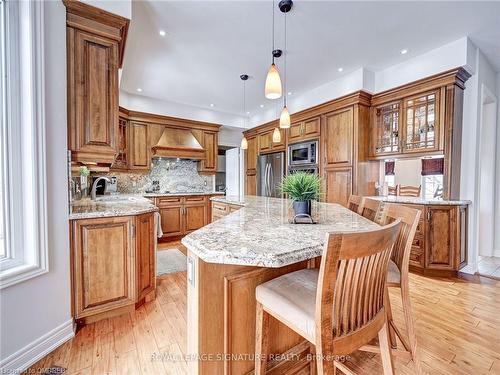 16 Forest Ridge, Limehouse, ON - Indoor Photo Showing Kitchen