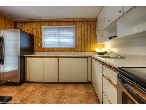 56 Grenville Avenue, Kitchener, ON - Indoor Photo Showing Kitchen