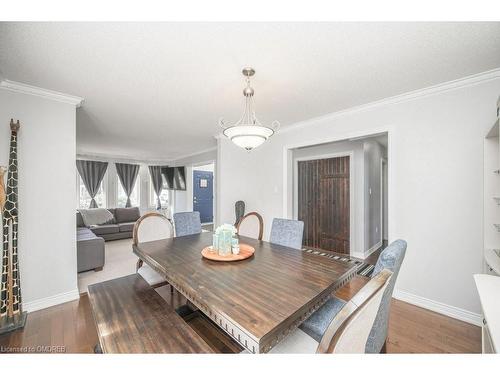 22 Falconridge Drive, Hamilton, ON - Indoor Photo Showing Dining Room