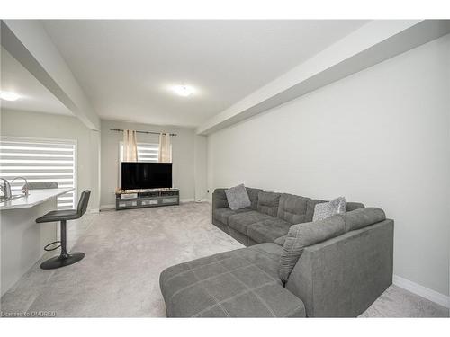 53-520 Grey Street, Brantford, ON - Indoor Photo Showing Living Room