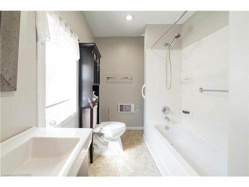 187 Erie Street, Port Colborne, ON - Indoor Photo Showing Bathroom