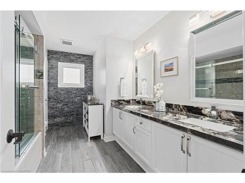 15219 Argyll Road, Georgetown, ON - Indoor Photo Showing Bathroom
