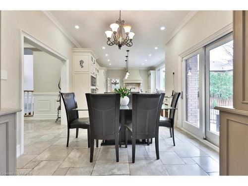 1391 Meadow Green Court, Mississauga, ON - Indoor Photo Showing Dining Room