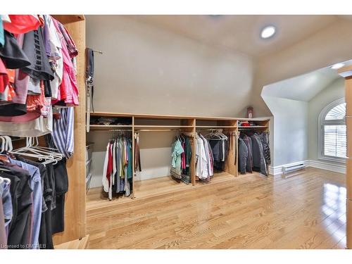 1391 Meadow Green Court, Mississauga, ON - Indoor With Storage