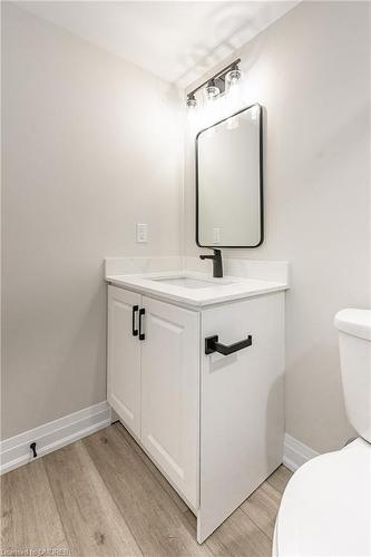 46 Onslow Court, Oakville, ON - Indoor Photo Showing Bathroom